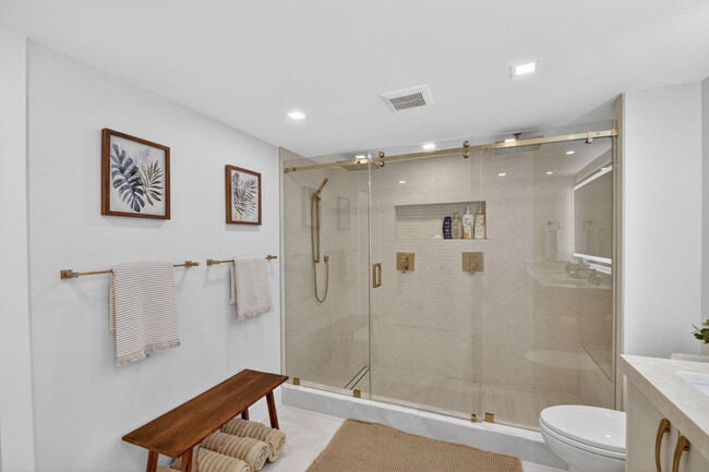 Building Photo - 3546 S Ocean Blvd