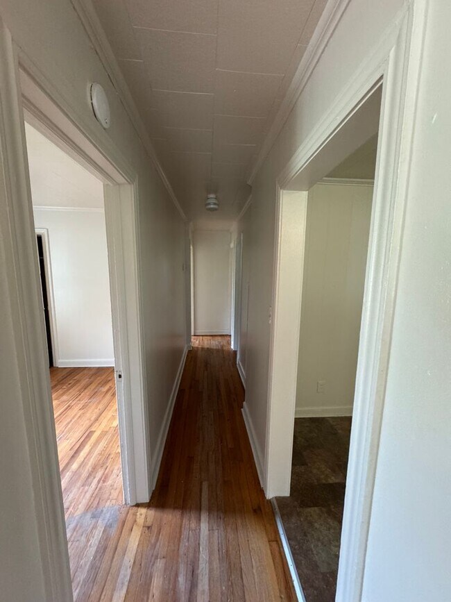 Building Photo - 1401 Charles Rd