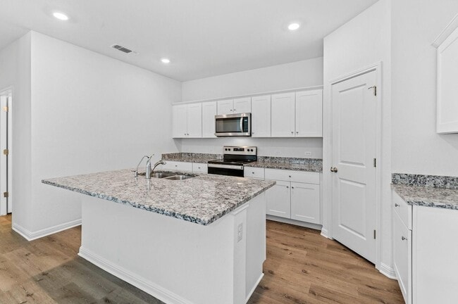 Building Photo - 224 Night Riders Wy