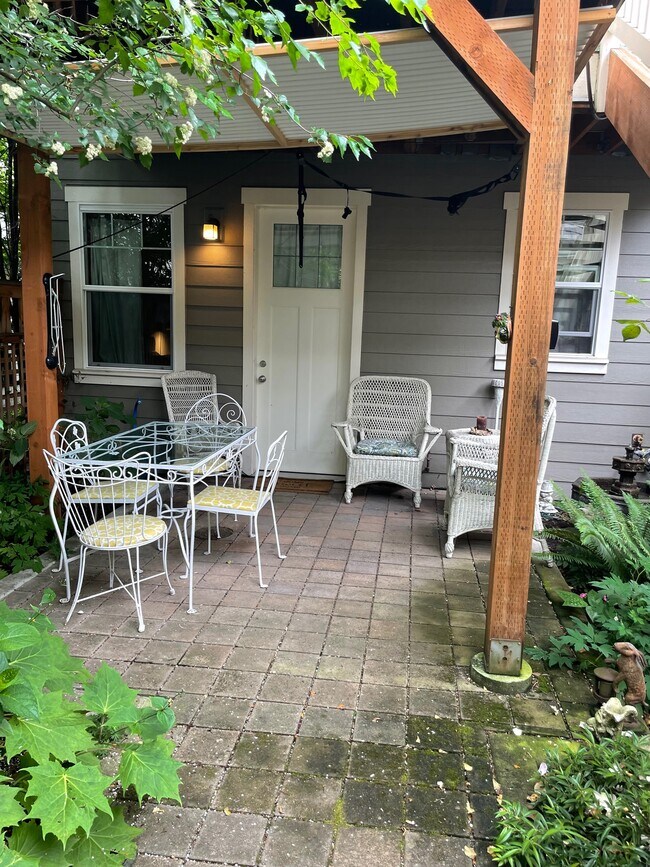 Back Patio - 2411 Peabody St