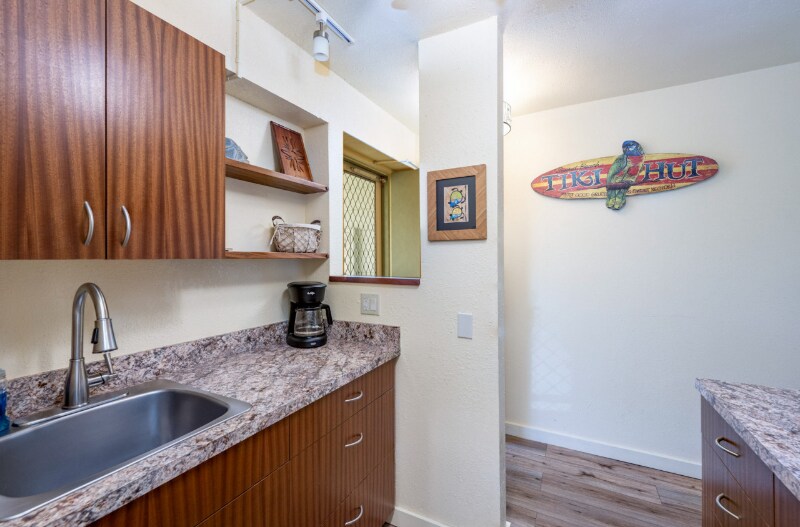 Building Photo - 75-5776-5776 Kuakini Hwy