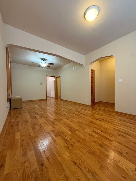 Building Photo - 4111 W Cullerton St