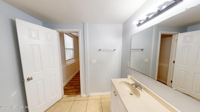 Building Photo - 6926 Camelot Rd