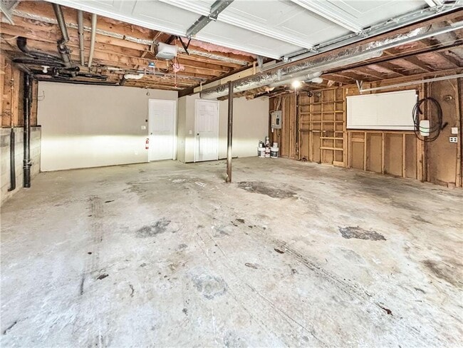 Building Photo - 1543 Hillhaven Dr