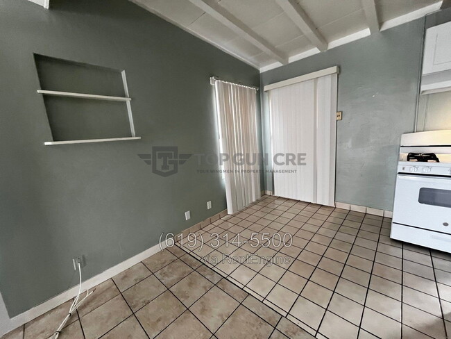 Building Photo - 518 I Ave