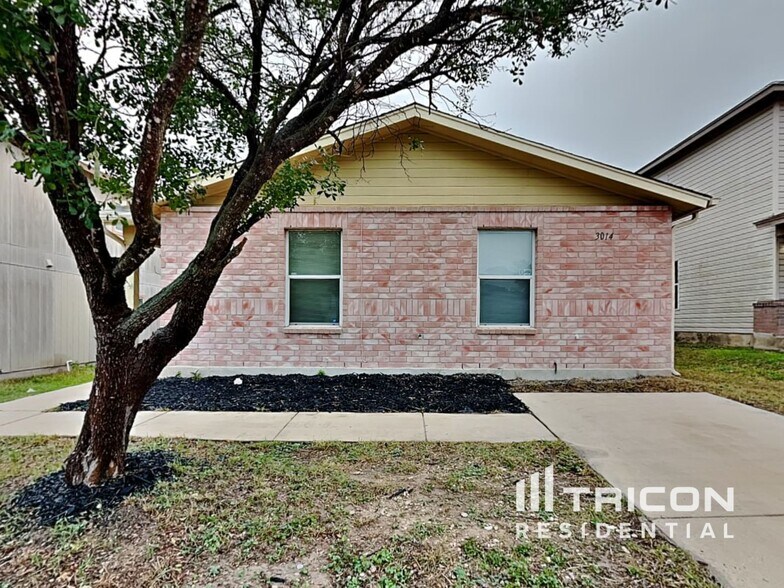 Primary Photo - 3014 Edison Crest