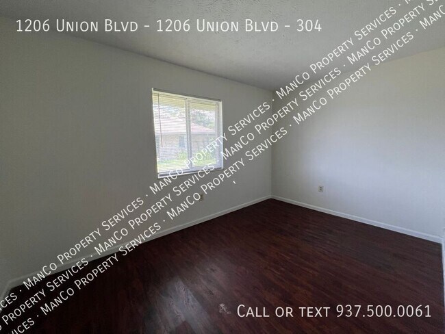Building Photo - 1206 Union Blvd