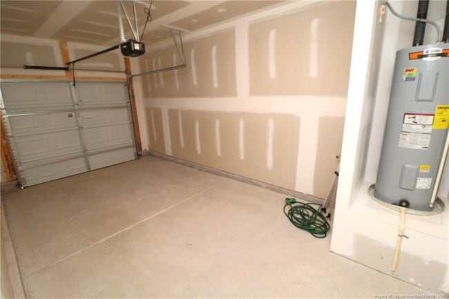 Building Photo - 374 Freestall Dr