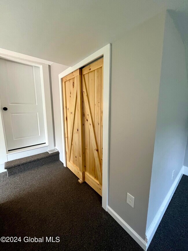 Building Photo - 53 N Park St