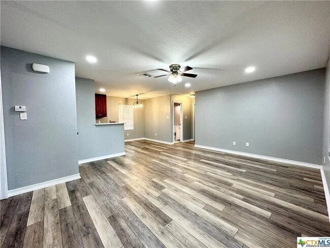 Building Photo - 736 Grice Dr