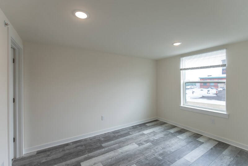 Building Photo - 3209 Spring Garden St
