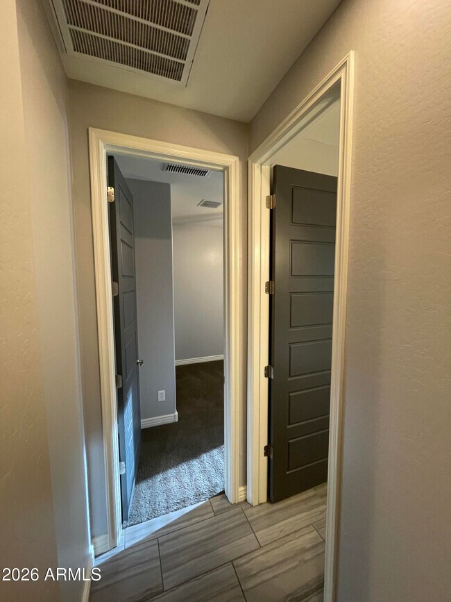 Building Photo - 10154 Theorem Dr