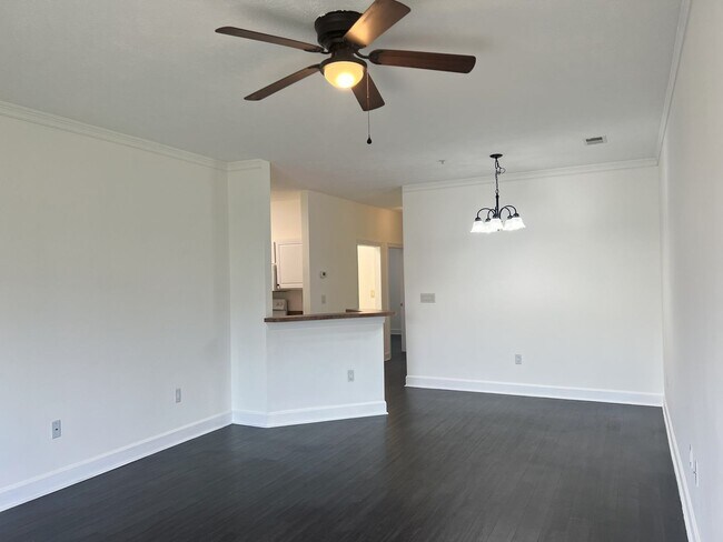 Building Photo - 3 BEDROOM, 1ST FLOOR CONDO IN CAROLINA FOREST!