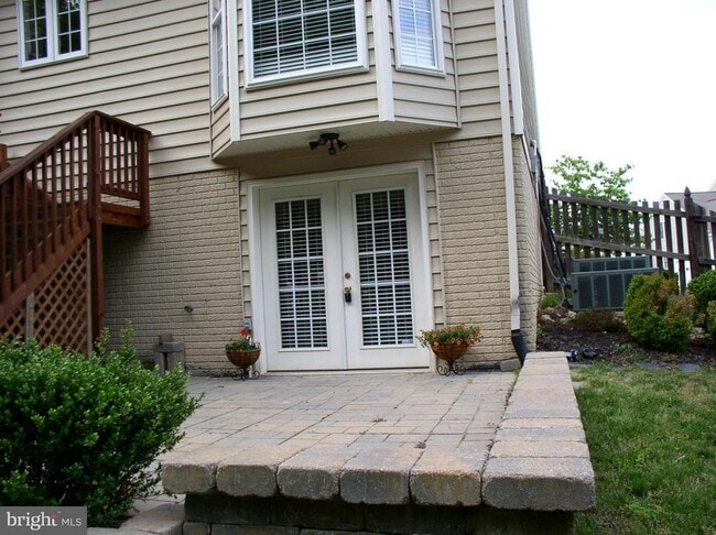 Building Photo - 5910 Sunlight Mountain Rd