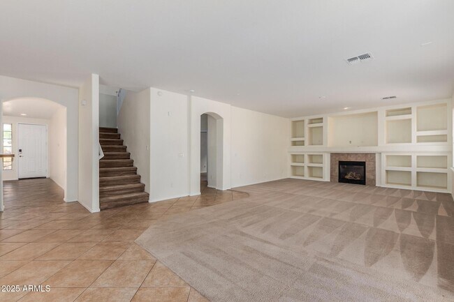 Building Photo - 7013 S 57th Ave