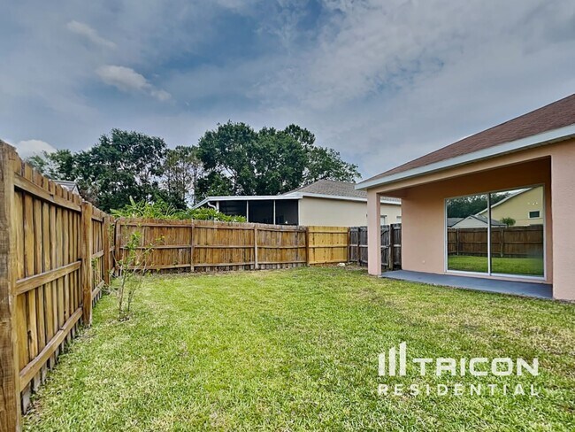 Building Photo - 5547 Braddock Dr