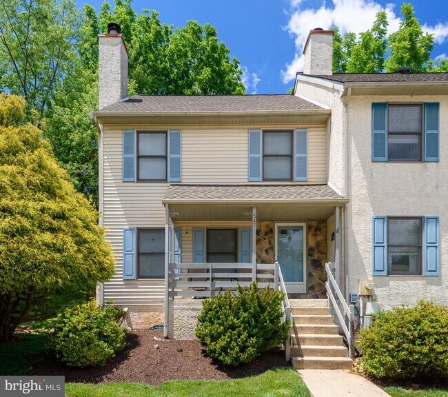 Building Photo - 547 Pickering Station Dr