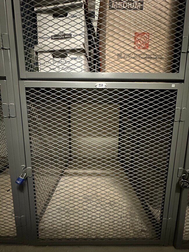 Building Photo - 1400 S Michigan Ave