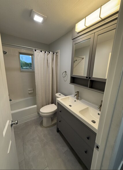 Building Photo - 112 Watters Dr