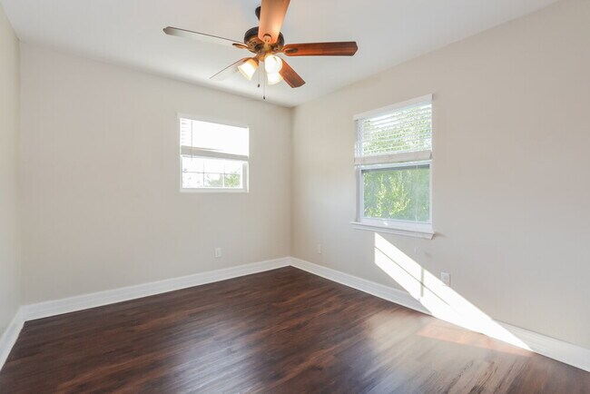 Building Photo - 811 Longleaf Pine Ct