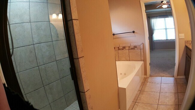 Building Photo - 7041 Cherokee Crossing West