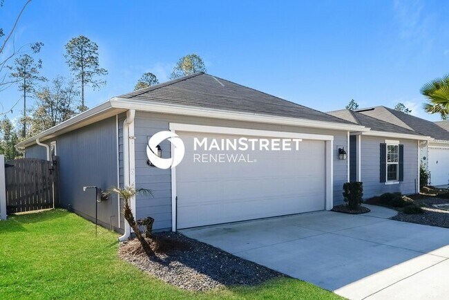 Building Photo - 4 Bedroom Pet-Friendly Home in Yulee, FL with Main Street Renewal