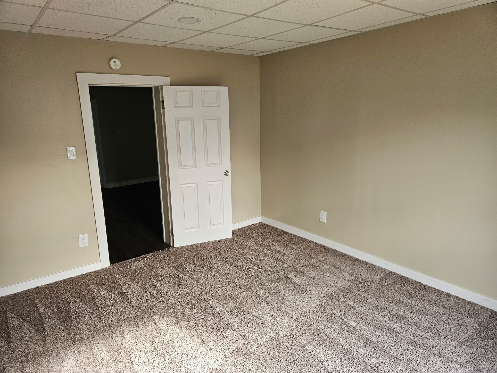 Building Photo - 301303-303 Summerhill Ave