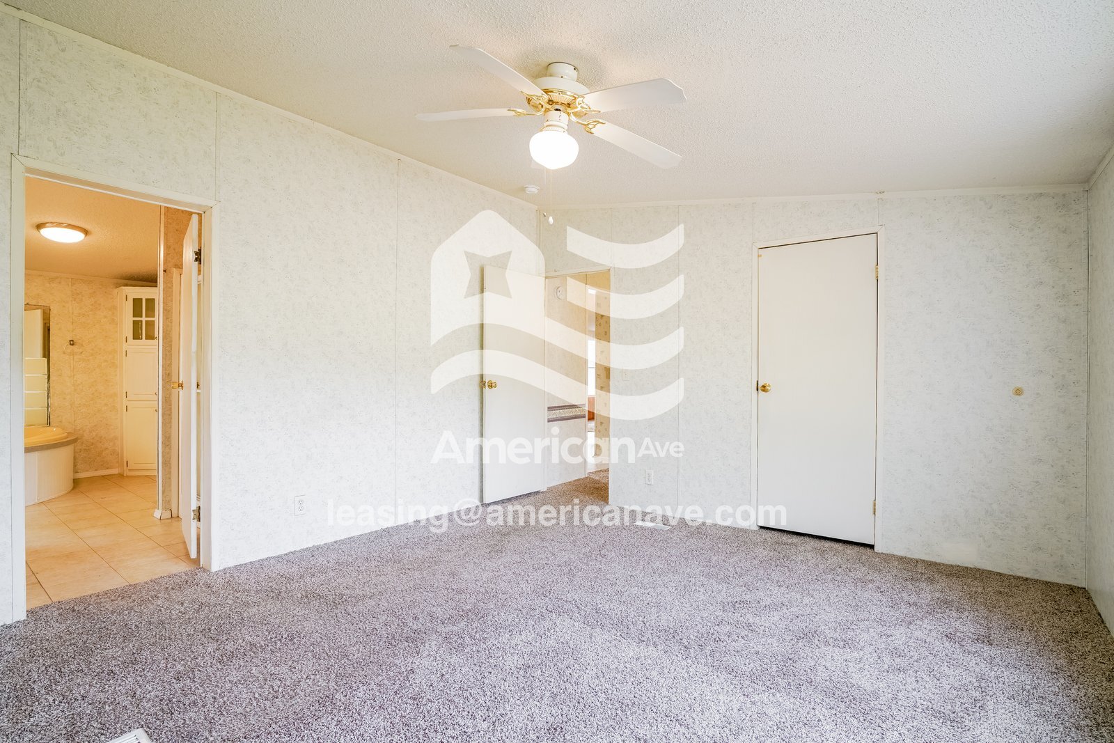 Building Photo - 1007 E River Rd