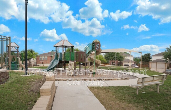 Building Photo - 5125 Knollwood