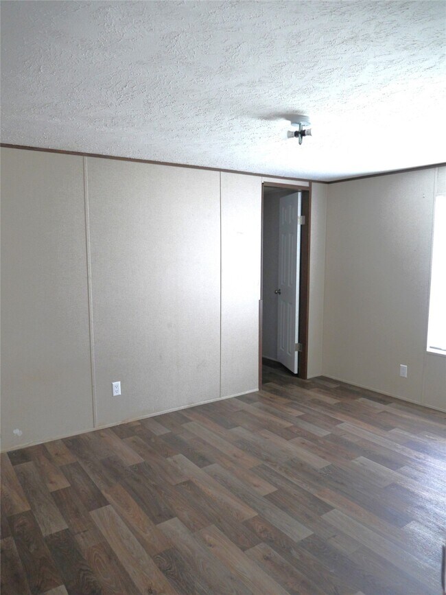 Building Photo - 16020 1/2 Sam Brookins St