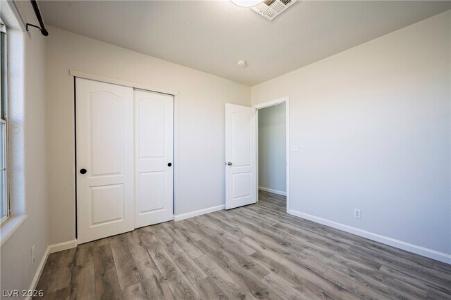 Building Photo - 343 Tungsten St