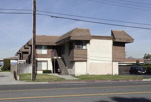 Building Photo - 7361 Artesia Blvd