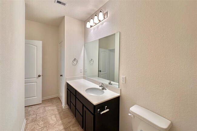 Building Photo - 25302 Farmdale Ln