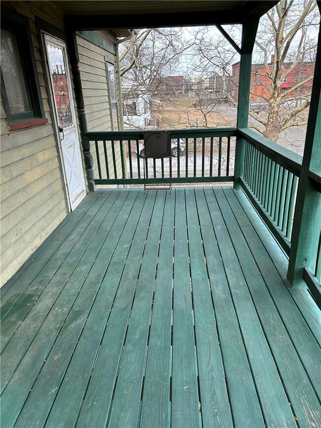 Building Photo - 132 E Chemung Pl