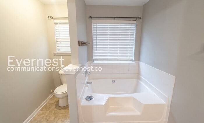 Building Photo - 251 Cobblestone Ln
