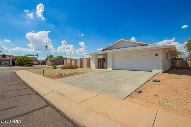 Building Photo - 12646 W Limewood Dr