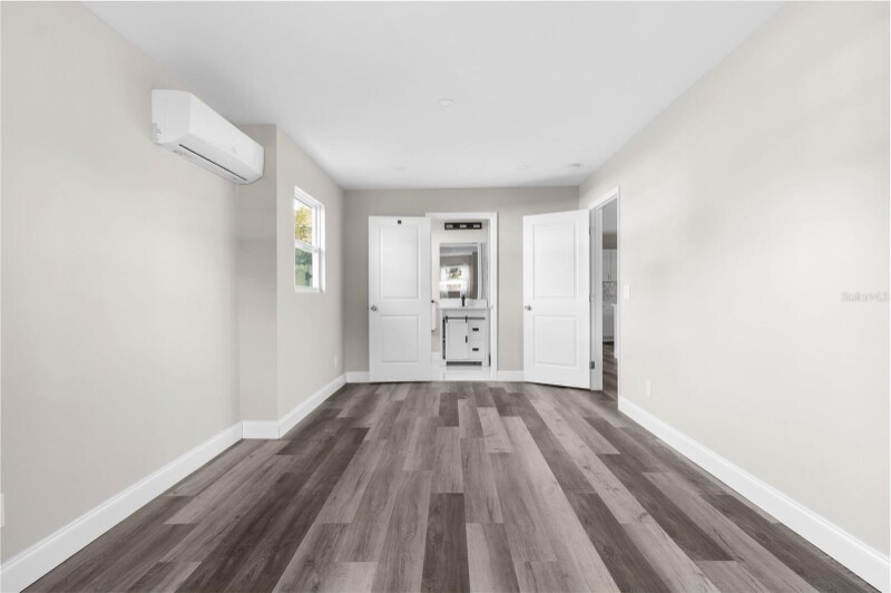 Building Photo - 5318 9th Ave N