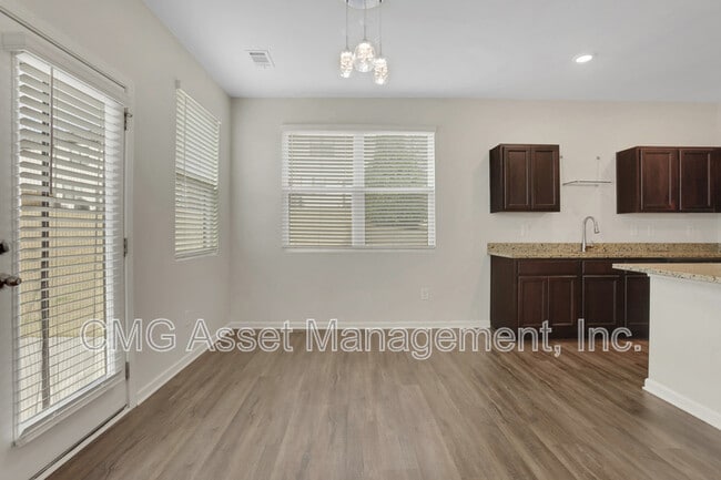 Building Photo - 6417 Mountain Home Way