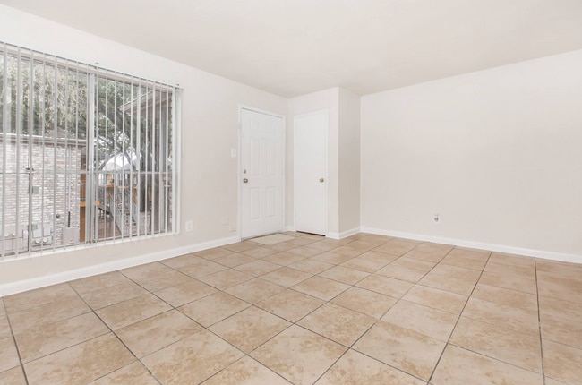 Interior Photo - Inglewood Village Apartments