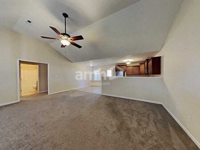 Primary Photo - 2009 Slayton Dr