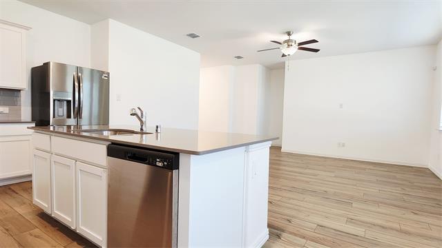 Building Photo - 3805 Thomas Plns Dr