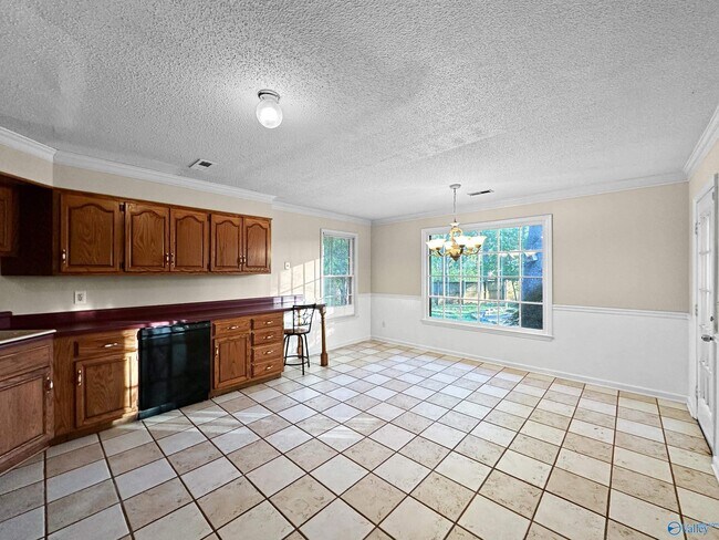 Building Photo - 112 Betty Garrett Dr