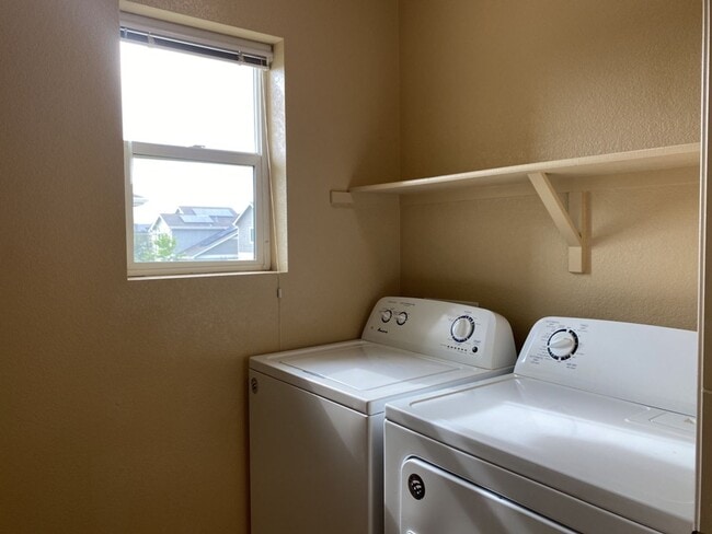 Building Photo - Lovely 3 Bed 2.5 Bath Home in Timbervine