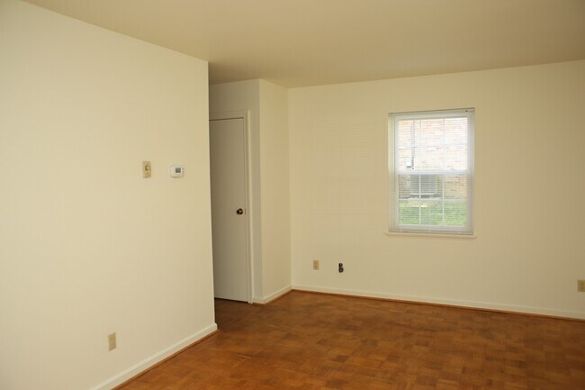 Building Photo - 1416 Ricky Rd
