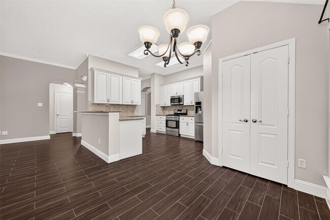 Building Photo - 18015 Oak Cottage Ct