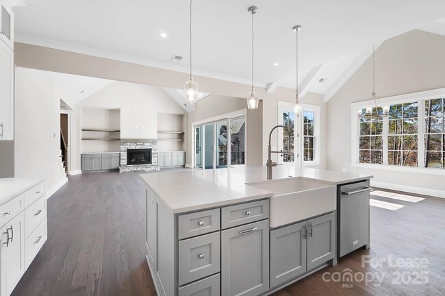 Building Photo - 154 Fox Hunt Dr