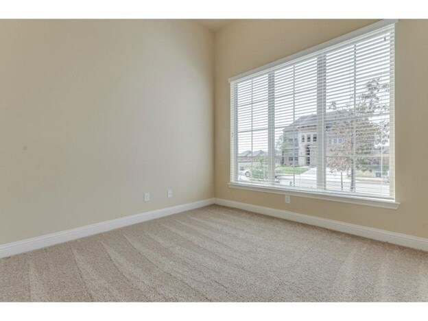 Building Photo - 829 Mist Flower Dr