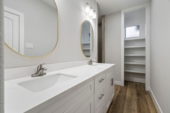 Building Photo - 404 Forest Hill Blvd