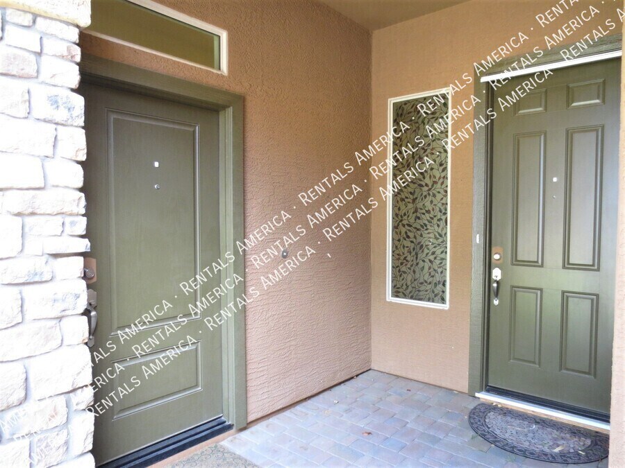 Building Photo - 1133 E Buckingham Ave