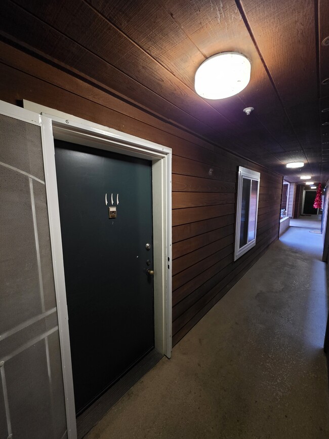 Building Photo - 2901 MacArthur Blvd